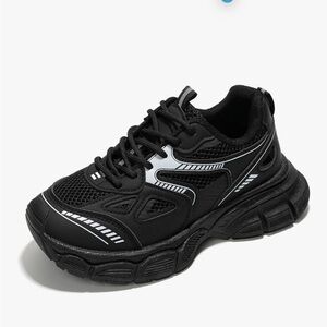 NWT Cape Robbin Liane A Women's Chunky Sneakers, Stylish Chunky Platform Lace Up